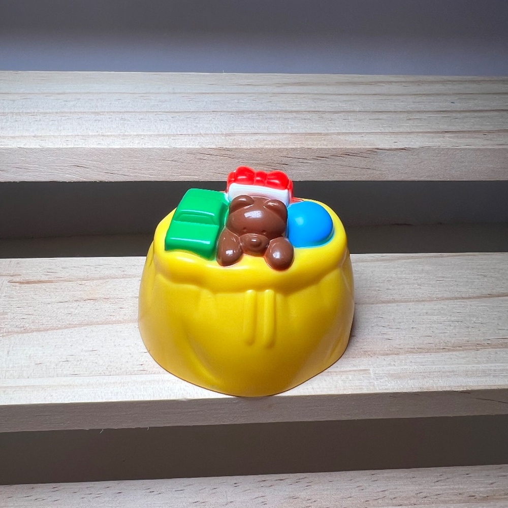 Fisher Price Little People Replacement Christmas Calendar Santas Yellow Toy Bag